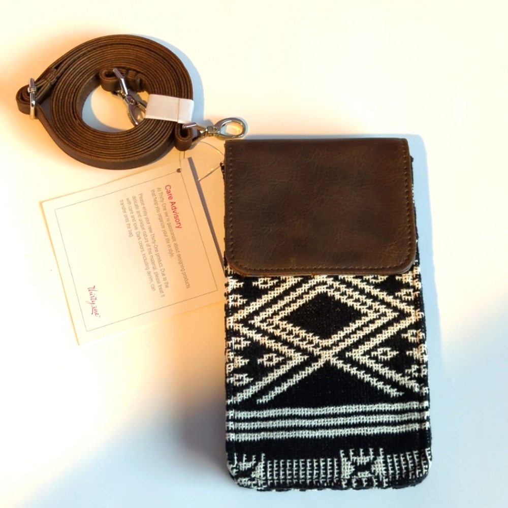 Thirty -One Call Me Crossbody Purse Rio Weave